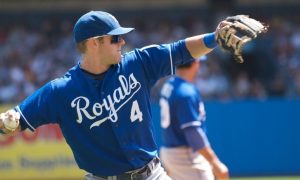 Royals' legend Alex Gordon will make a ceremonial first sports bet in Missouri.